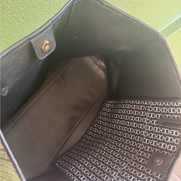 Tory Burch Black and White Patterned Tote - Picture 5 of 7